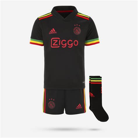 adidas voetbalkleding tenue|Adidas shirts voetbal.